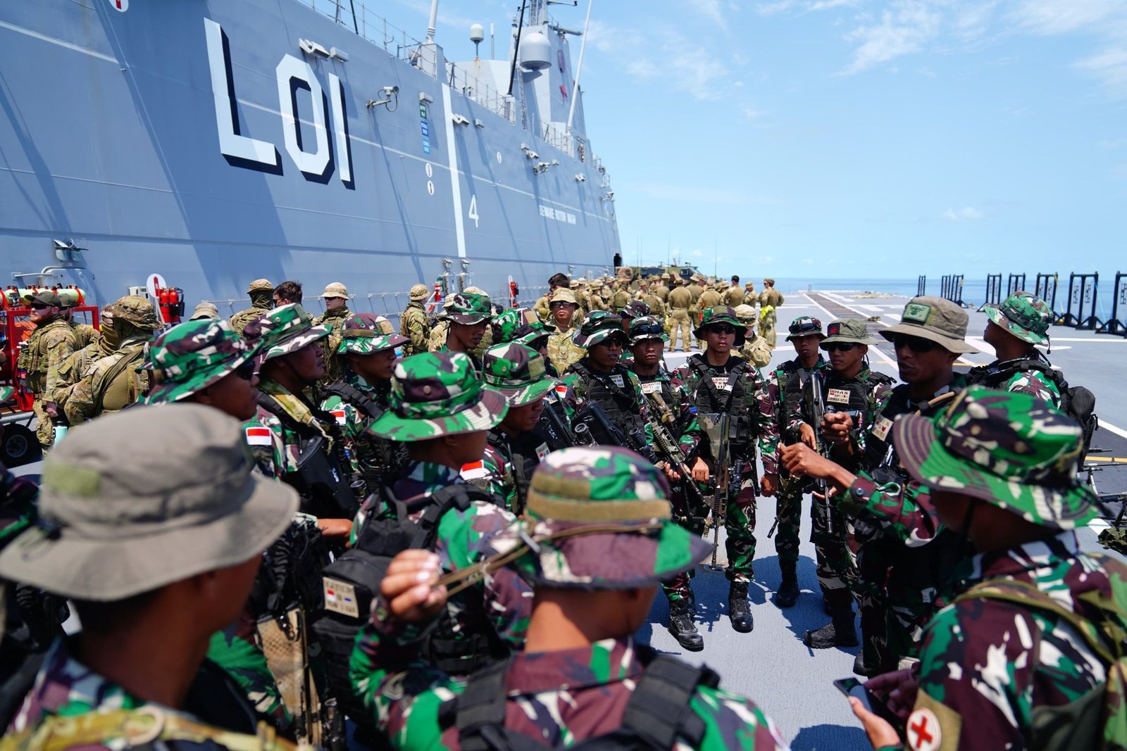 Prajurit Yonif 3 Marinir Laksanakan menembak Marksman Ship dan Sniper di Perairan Pulau Batrush Australia