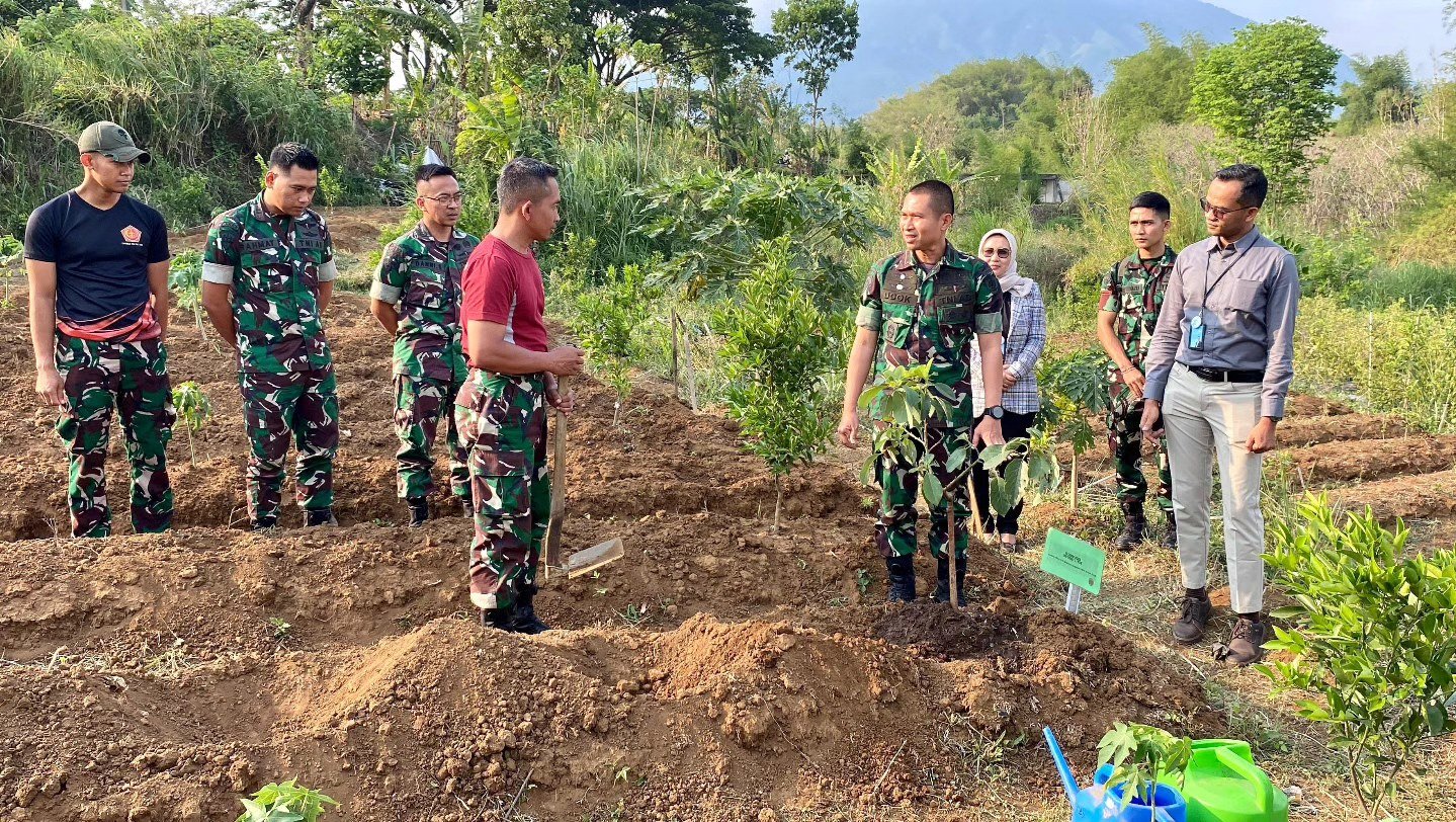 Dukung Swasembada Pangan Danyonkes 2 Kostrad Ajak Prajurit dan Keluarga Olah Lahan Tidur