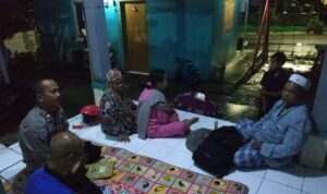 Berikan Rasa Nyaman Polsek Cimaragas Patroli Biru Antisipasi Gangguan Kamtibmas Saat Malam