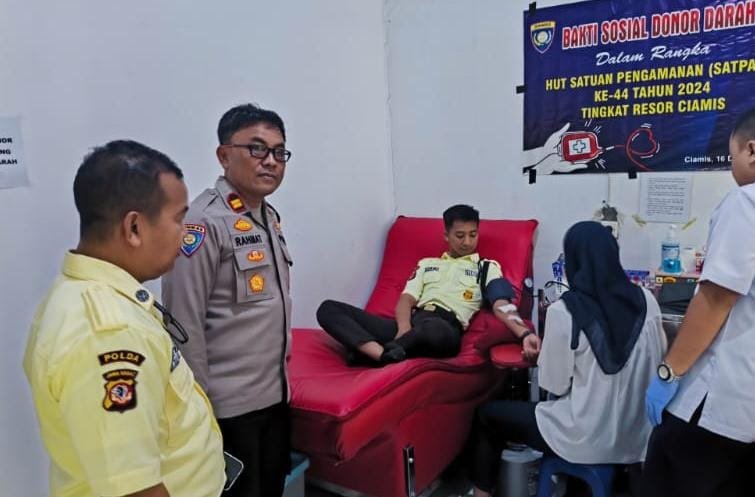 Polres Ciamis Ikuti Semarak HUT Satpam ke-44 Personel Polri Donor Darah di PMI Ciamis