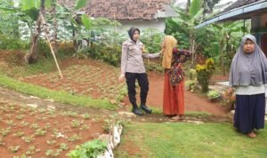 Bhabinkamtibmas Desa Pusakanagara Dorong Ketahanan Pangan melalui Program ASTA CITA