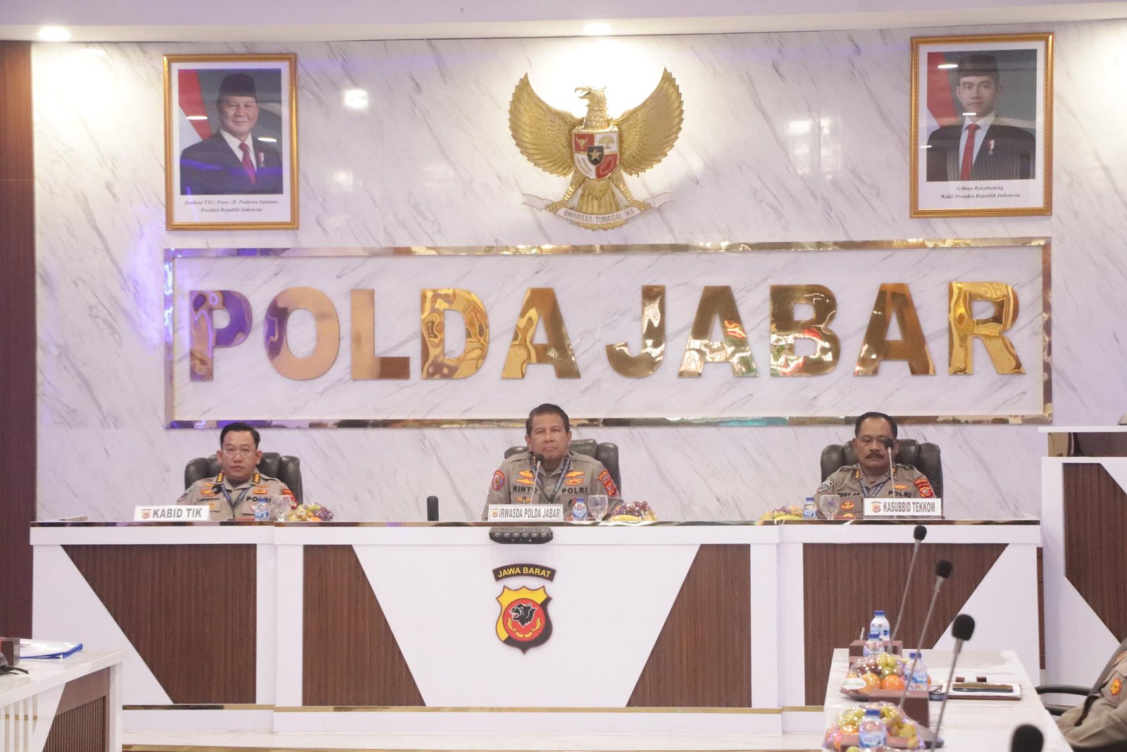 Telah dilaksanakan Rakernis Fungsi TIK Polda Jawa Barat yang diselenggarakan pada hari Selasa, 17 Desember 2024, bertempat di Aula Herman Sudjanadiwirja Mapolda Jabar.