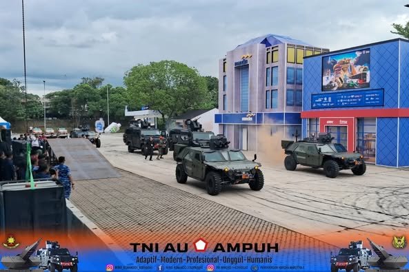 WING KOMANDO I KOPASGAT BERPATISIPASI DALAM PEMBUKAAN INDONESIA INTERNASIONAL STUNTMAN SHOW DI TAMAN MINI INDONESIA INDAH