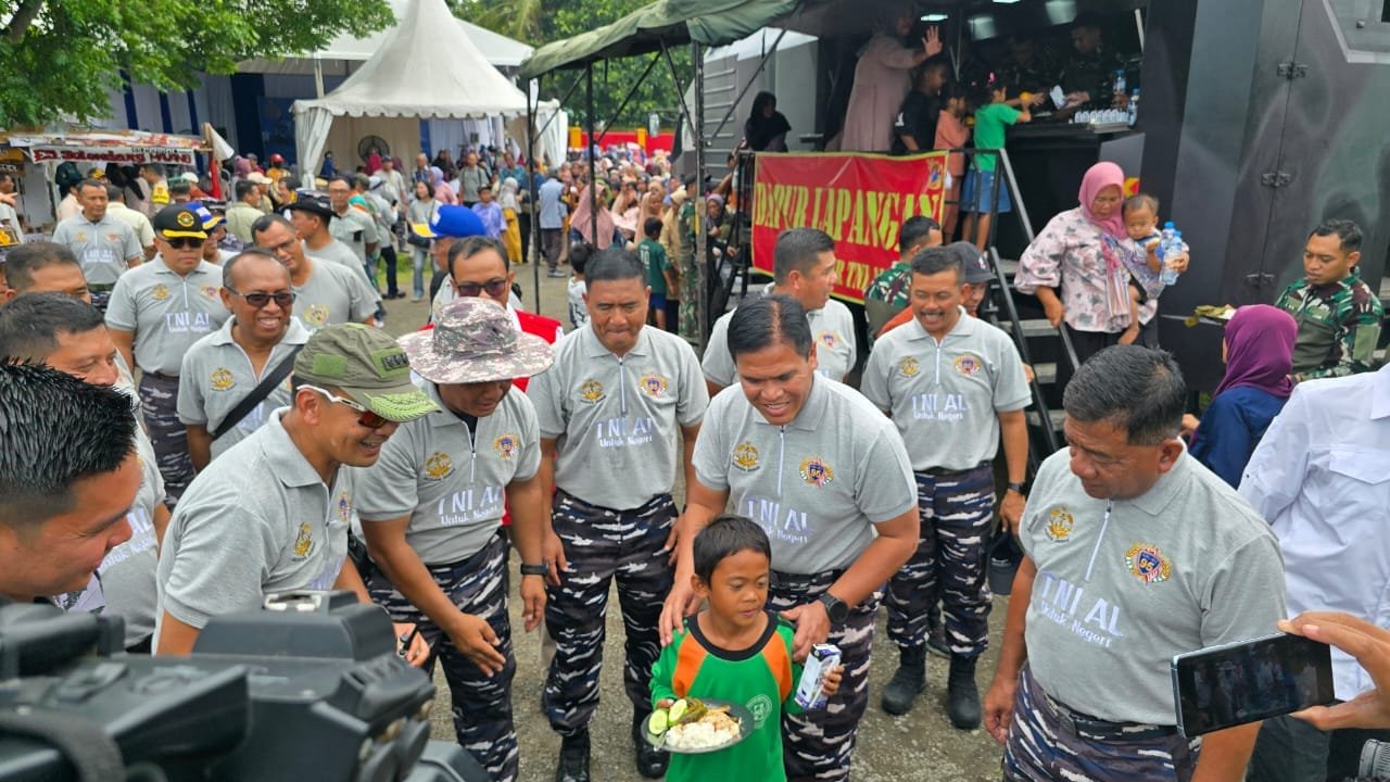 Yonbekpal 1 Mar turut serta Dalam Kegiatan Bakti Sosial