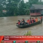 Kodim 1423/Soppeng Bantu Evakuasi Warga Terdampak Banjir