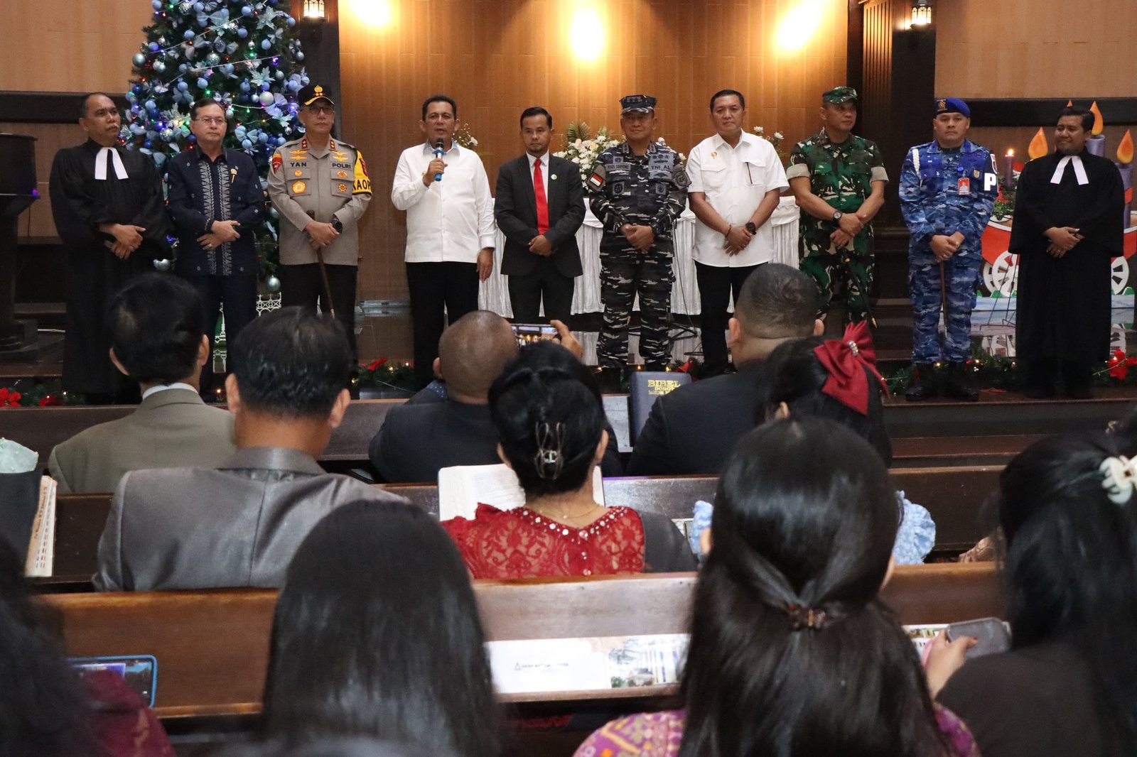 Pastikan Perayaan Natal Aman, Pangkoarmada I Bersama Forkopimda Kepri Tinjau Gereja di Batam