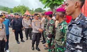 Di Posko Pengungsi Konga, Satgas Yonmarhanlan VII Kupang ,Terima Kunjungan Kapolda Nusa Tenggara Timur dan Bansos Ketua DJA 2
