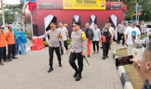 Kapolda Jabar Tinjau Pos Pam Terpadu Ops Lilin Lodaya 2024 di Alun-Alun Ciamis