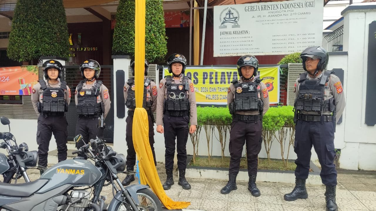 Satgas Preventif Ops Lilin Lodaya 2024 Polres Ciamis Datangi Pos Pelayanan Tempat Ibadah di Ciamis