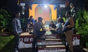 Pasca Pencoblosan Personel Polsek Sukadana Polres Ciamis Patroli Kamtibmas di Malam Hari