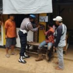 Cooling System Polsek Sukadana Polres Ciamis Koorkom Kamtibmas ke Warga Desa Salakaria Cooling System Polsek Sukadana Polres Ciamis Koorkom Kamtibmas ke Warga Desa Salakaria