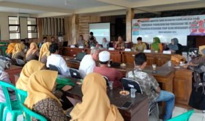 Polsek Cijeungjing Polres Ciamis Ikuti Sosialisasi Penyakit Menular ke Masyarakat Handapherang