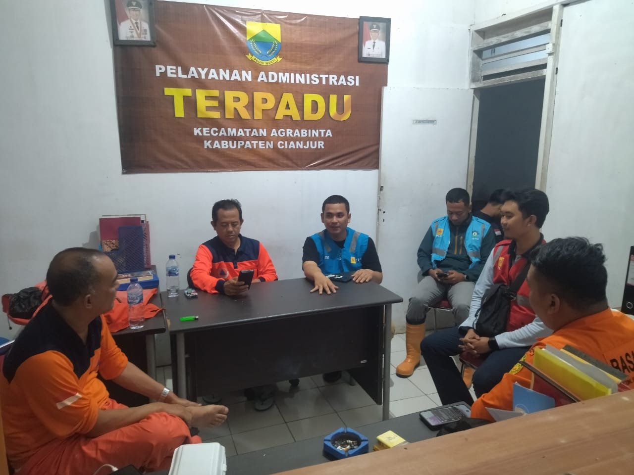 Sinergi PLN Bersama BPBD dan Basarnas Percepat Pemulihan Dampak Banjir di Sukabumi dan Cianjur