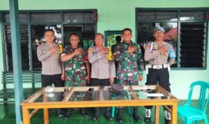 Sinergitas TNI-Polri Jaga Harkamtibmas Kapolsek Cipaku Kunjungi Makoramil Cipaku