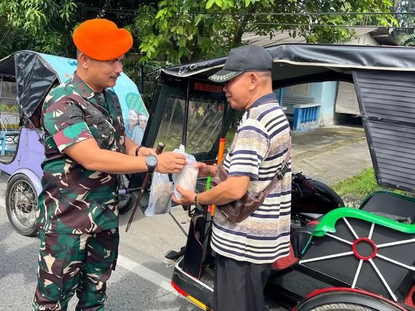 Berbagi di Jum’at Penuh Keberkahan