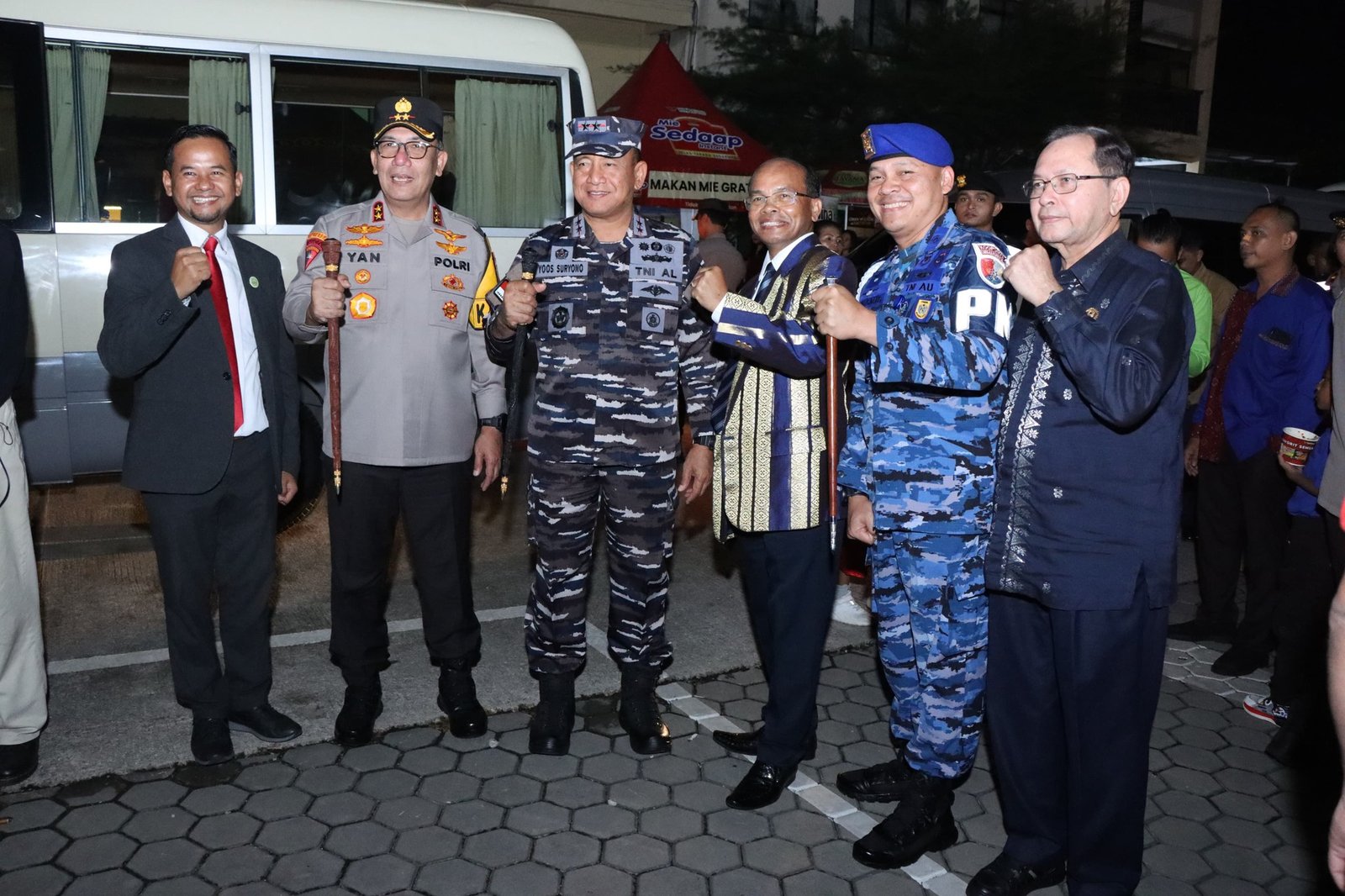 Pastikan Perayaan Natal Aman, Pangkoarmada I Bersama Forkopimda Kepri Tinjau Gereja di Batam