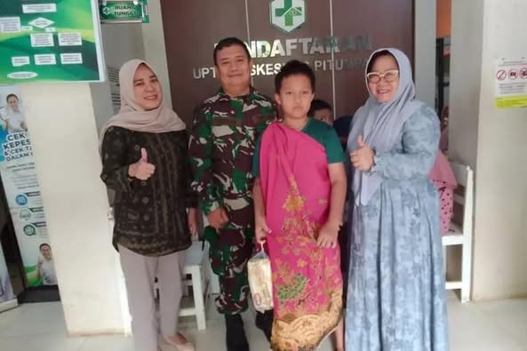 Babinsa Koramil 1406-10/Pitumpanua Hadiri Sunatan Massal Metode Laser yang Digelar BAZNAS Kabupaten Wajo
