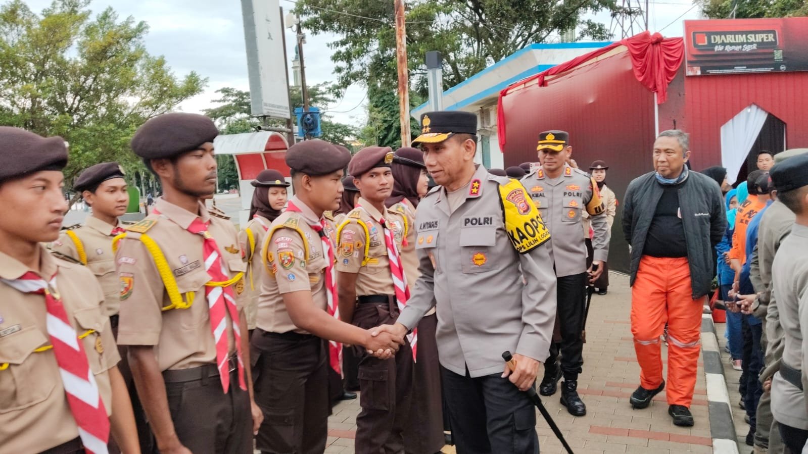 Kapolda Jabar Tinjau Pos Pam Terpadu Ops Lilin Lodaya 2024 di Alun-Alun Ciamis