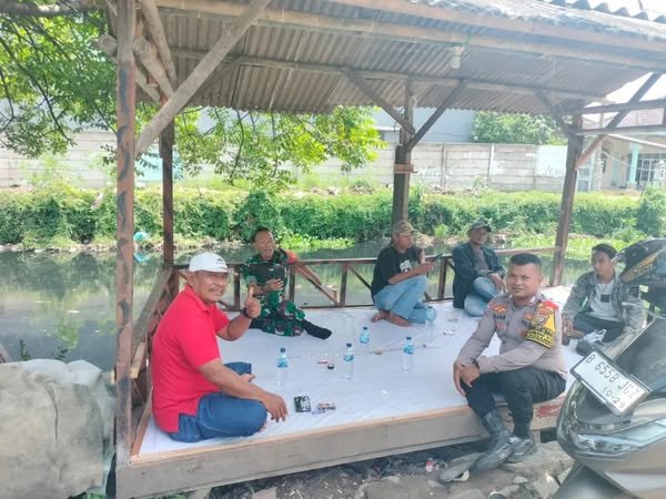 Jelang Penutupan Tahun Baru 2024 Koramil 01/Teluknaga Bersama Polsek Teluknaga Gelar Serbuan Teritorial Kantipmas Nataru