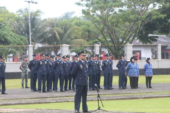 Yonko 468 Kopasgat Melaksanakan Upacara Hari Bela Negara