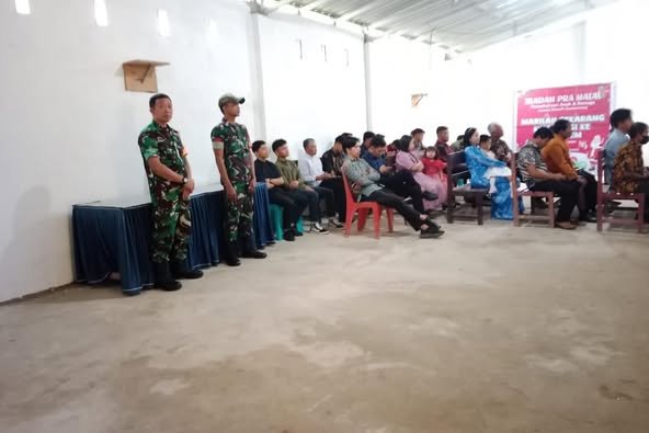 Babinsa Kodim 1428/Mamasa Melaksanakan Pengamanan Ibadah Natal