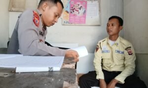 Perkuat Sinergitas, Polsek Cikoneng Datangi Satpam PT Campina Beri Imbauan Kamtibmas