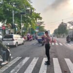 Pelayanan Masyarakat, Samapta Polres Ciamis Bersiaga di Daerah Rawan Kemacetan Saat Pagi