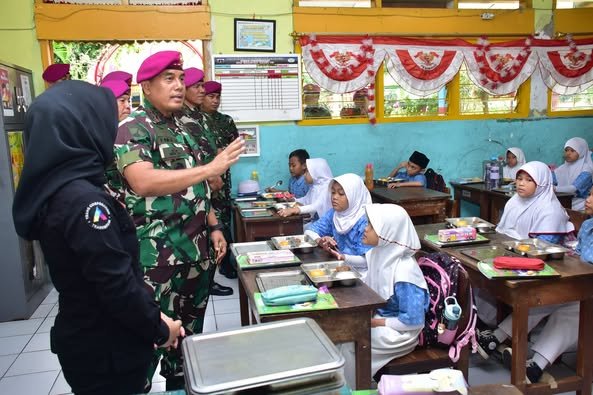 DANKORMAR KAWAL MAKAN BERGIZI GRATIS HINGGA MASUK KELAS DAN DINIKMATI PARA PELAJAR