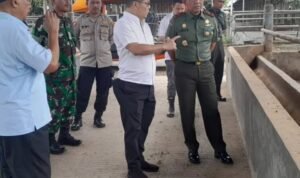 Kegiatan Anjangsana Danrem 052/Wkr Di Dampingi Danramil 01/Teluknaga Kunjungi PT Tum