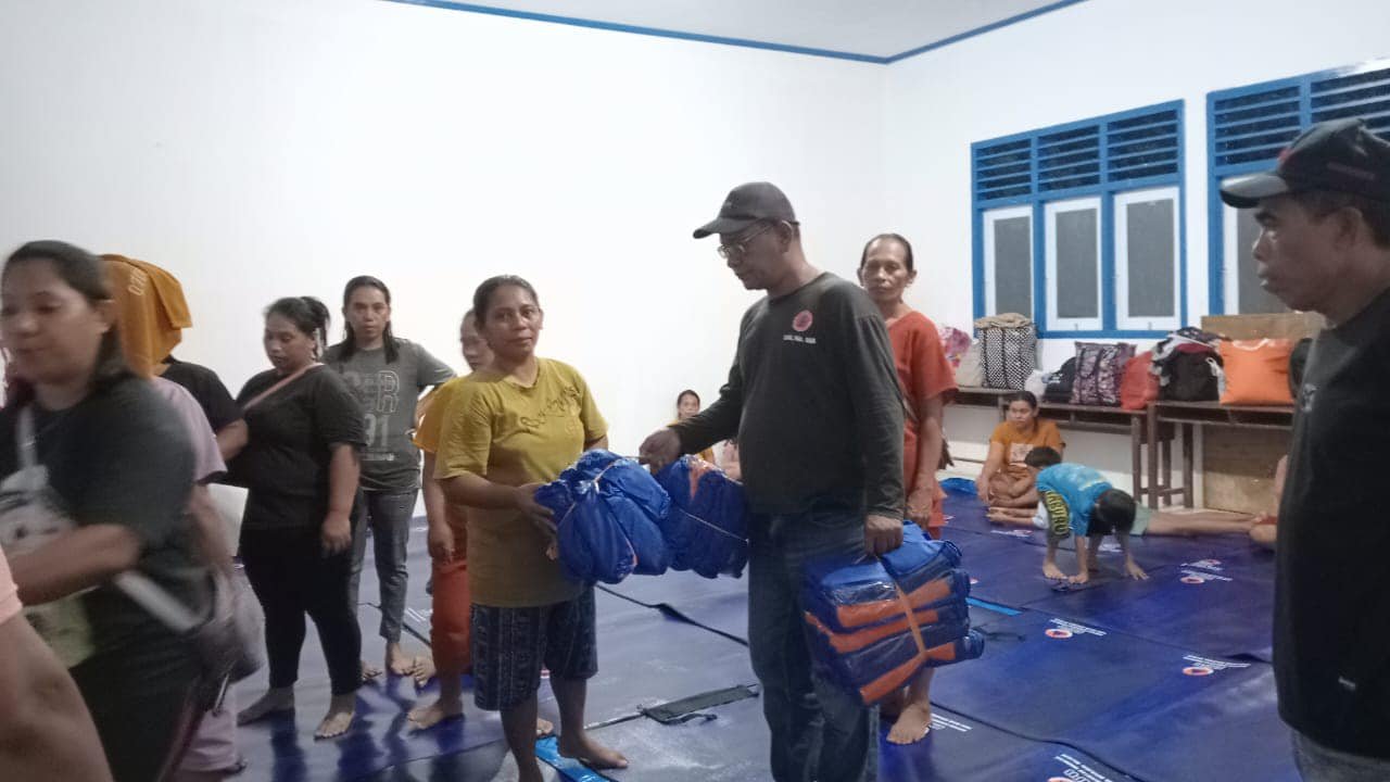 Satgas Penanggulangan Bencana (Satgas PB) erupsi Gunung Ibu telah menambah titik lokasi pengungsian