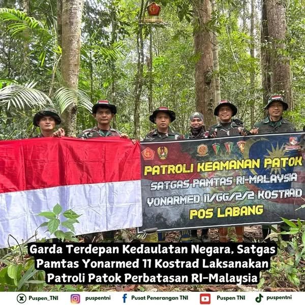 Garda Terdepan Kedaulatan Negara, Satgas Pamtas Yonarmed 11 Kostrad Laksanakan Patroli Patok Perbatasan RI-Malaysia