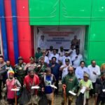 Tingkatkan Ketahanan Pangan, Satgas Yonif 323 Kostrad Bagikan Bibit dan Alat pertanian Kecil