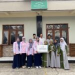 YBM PLN bersama Srikandi PLN UP3 Tasikmalaya Berikan Bantuan kepada Guru Ngaji di Madrasah Mathlabul Ulum Tasikmalaya