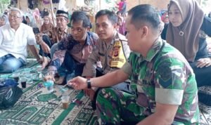 Silaturahmi Kubro Bani Damiri Polsek Kawali Inforkan Situasi Kamtibmas ke Warga Dayeuhluhur