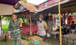 Antisipasi Gangguan Kamtibmas Polsek Ciamis Datangi Area Liga Merpati di Desa Sukajadi