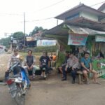 Berikan Rasa Aman Warga Personel Polsek Kawali Polres Ciamis Patroli Dialogis Hingga Pemukiman Warga