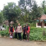 Dukung Asta Cita Polsek Cisaga Polres Ciamis Ajak Warga Danasari Manfaatkan Lahan Jadi Produktif