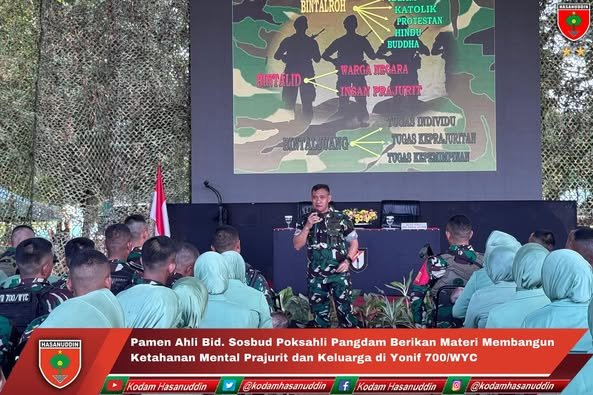 Pamen Ahli Bid. Sosbud Poksahli Pangdam Berikan Materi Membangun Ketahanan Mental Prajurit dan Keluarga di Yonif 700/WYC