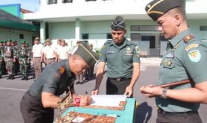 DANDIM 0612/TASIKMALAYA PIMPIN UPACARA PELEPASAN PINDAH SATUAN, PURNA TUGAS, DAN SERAH TERIMA JABATAN DANRAMIL