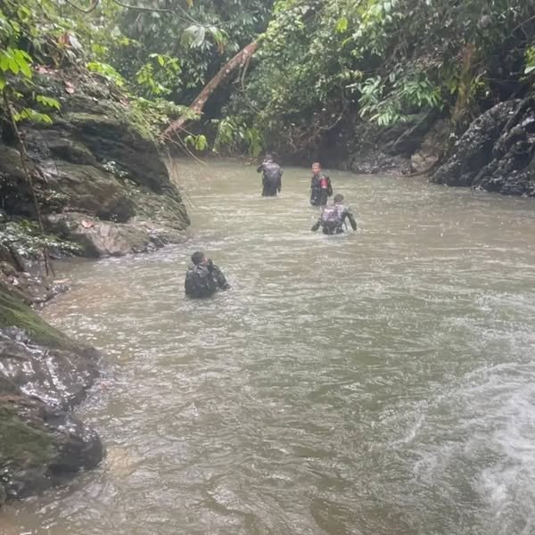 Garda Terdepan Kedaulatan Negara, Satgas Pamtas Yonarmed 11 Kostrad Laksanakan Patroli Patok Perbatasan RI-Malaysia