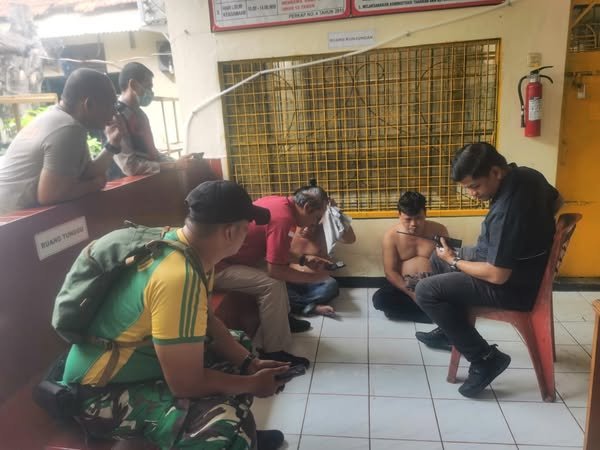 Tindakan Sigap 3 Prajurit TNI: Selamatkan Nyawa Dua Copet dari Amukan Massa di Jakarta Timur