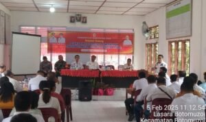 Babinsa Koramil 02/Gido Hadiri Rapat Koordinasi Pemerintah Kecamatan Botomuzoi Semester I Tahun 2025