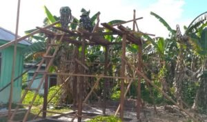 Satgas TMMD Ke-123 Kodim 1806/Teluk Bintuni Lanjutkan Tahap Pembangunan MCK di Kampung Maryedi