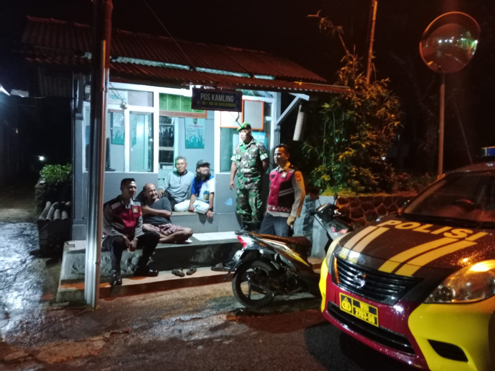 Jaga Harkamtibmas, Polsek Kawali Intensifkan Patroli Gabungan Kewilayahan Saat Malam Hari