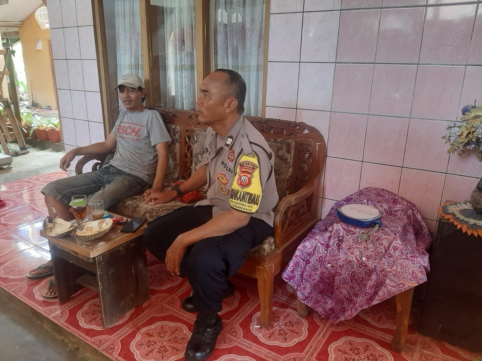 Cooling System, Polsek Cikoneng Polres Ciamis Koorkom Bahaya TPPO ke Warga di Budiasih