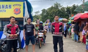 Polsek Cimaragas Polres Ciamis Patroli Dialogis Ke Lokasi Keramaian Warga Saat Waktu Ngabuburit