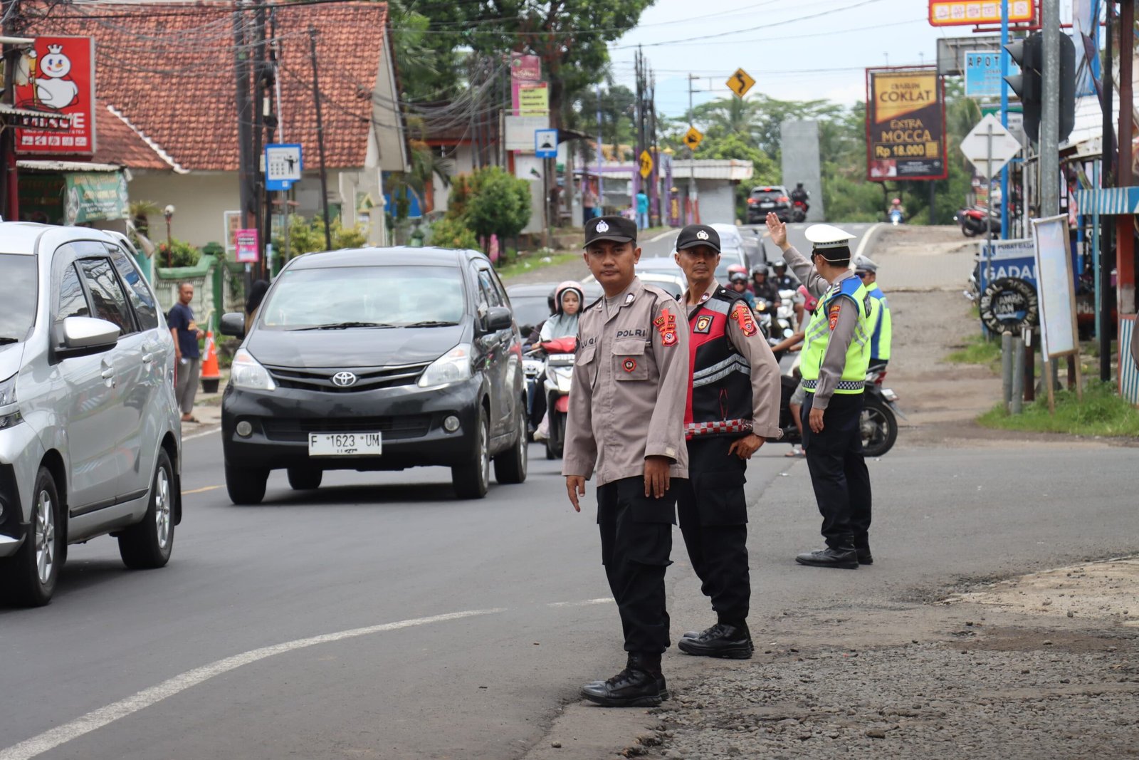 Kapolres Ciamis Pamatwil Cek Arus Lalin Mudik Lebaran di Pos Ops Ketupat Lodaya Polres Ciamis