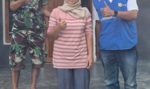 Tanggapi Keluhan Pelanggan Akan Gangguan Kelistrikan di Pancatengah, Manager PLN Karangnunggal Datangi Pelanggan