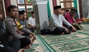 Cooling System Di Awal Ramadan, Polsek Sukadana Koorkom Kamtibmas ke Warga Desa Salakaria