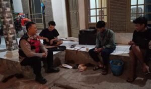 Cipta Kondisi Selama Ramadan, Polsek Sukadana Polres Ciamis Patroli Dialogis Saat dan Pasca Tarawih